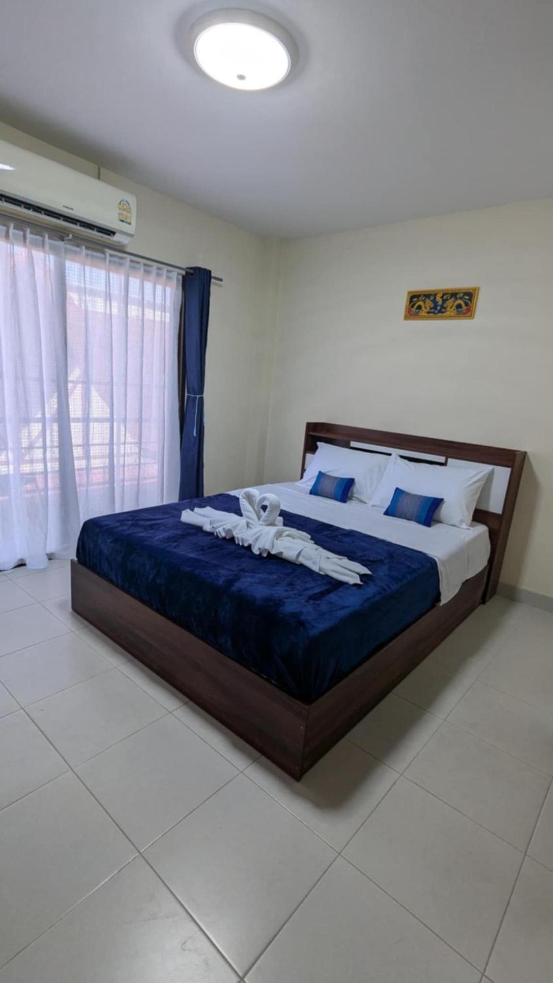 Shady Palms Guest House Cha Am Beach Cha-am Exterior foto